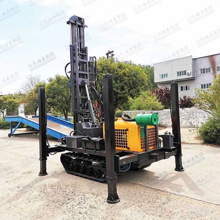 BZ-30TL pneumatic tracked earth collecting rig